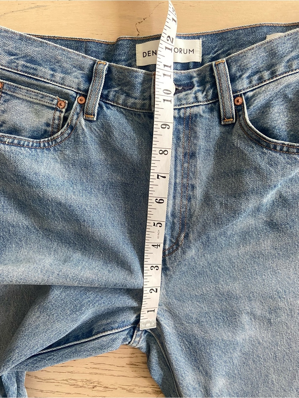 Aritzia DENIM FORUM 90s Marlo Hi-Rise Baggy Jeans 28 Faded Wash 29 1/4” Inseam - Picture 8 of 10